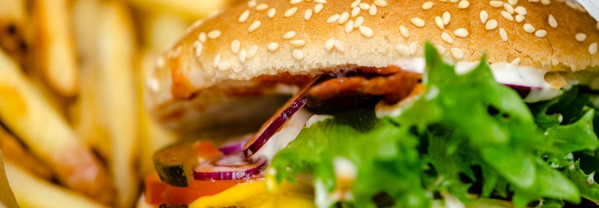 Pommes und Burger